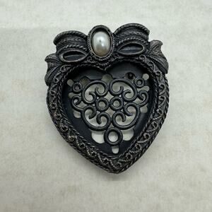 Vintage Brass Heart Shaped Filigree Brooch Pin with Faux Pearl Photo Insert Gray
